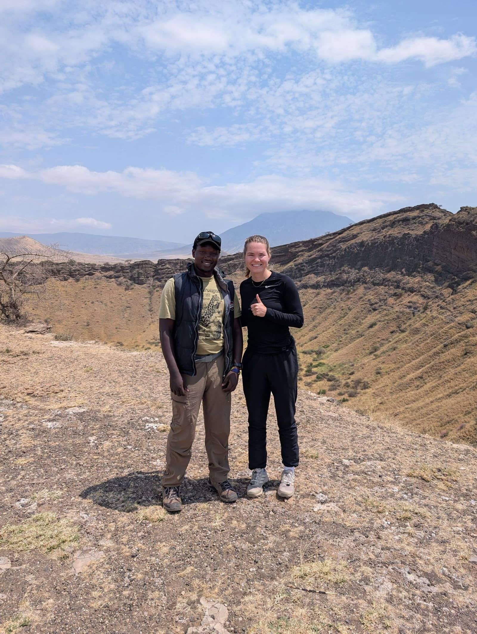 Serengeti Budget Safari guide with a guest at Ngorongoro